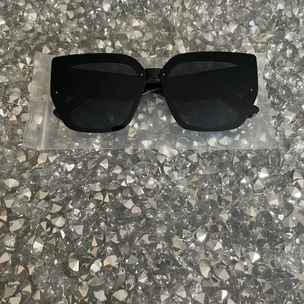 Black Oversized Square Men’s Sunglasses